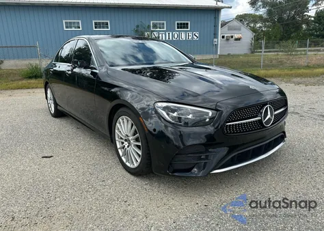 2021 Mercedes-Benz E 350 z USA, uszkodzony, nr VIN W1KZF8DB5MA898147